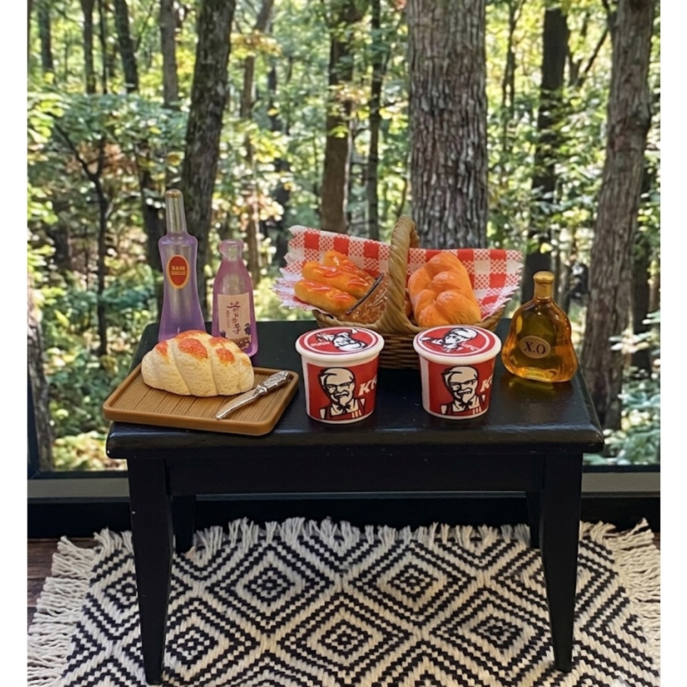 Miniature KFC Fried Chicken Buckets with Bread & Basket - Orange Accents